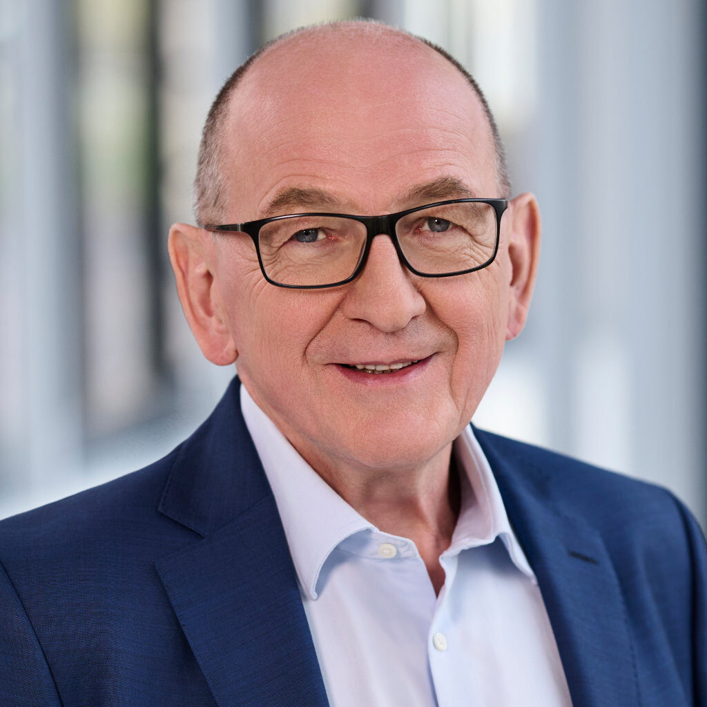 Prof. Dr. Albert Heuberger (Fraunhofer IIS) speaking at FIRST European semiconductor conference Berlin 2026