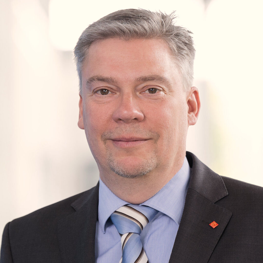 Prof. Dr. Gerhard Kahmen (Leibniz Institute for High Performance Microelectronics (IHP)) speaking at FIRST European semiconductor conference Berlin 2026